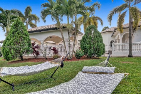Villa ou maison à vendre à Davie, Floride: 9 chambres, 521.46 m2 № 1951100 - photo 21