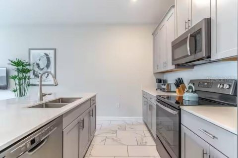 Adosado en alquiler en Davenport, Florida, 4 dormitorios, 177.81 m2 № 1534186 - foto 8