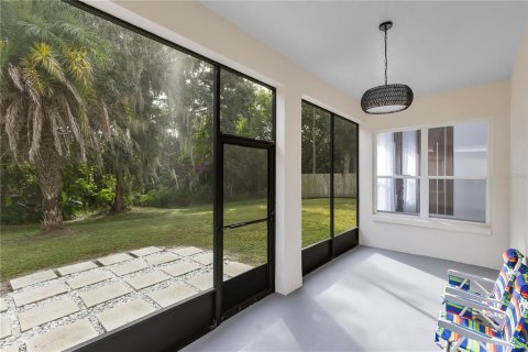 House in Kissimmee, Florida 4 bedrooms, 252.69 sq.m. № 2427271 - photo 23
