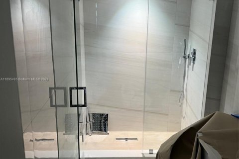 Condo in Bal Harbour, Florida, 3 bedrooms  № 1936145 - photo 10