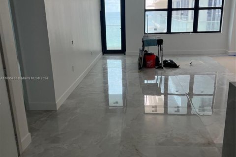 Condo in Bal Harbour, Florida, 3 bedrooms  № 1936145 - photo 2