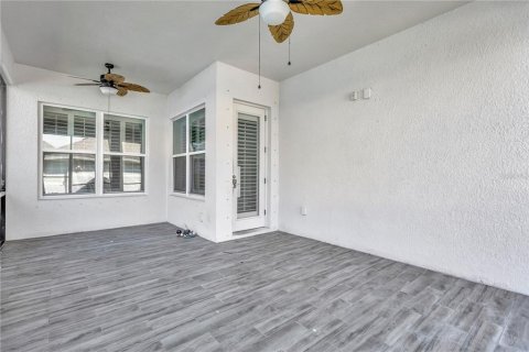 Villa ou maison à vendre à Land O' Lakes, Floride: 3 chambres, 213.86 m2 № 1718714 - photo 29