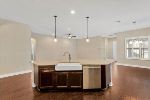 Villa ou maison à vendre à Land O' Lakes, Floride: 3 chambres, 213.86 m2 № 1718714 - photo 12