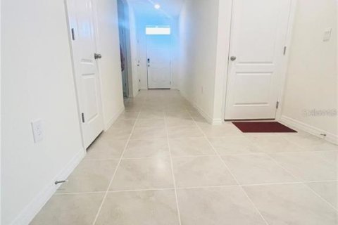 Villa ou maison à louer à Haines City, Floride: 4 chambres, 175.77 m2 № 1735213 - photo 7