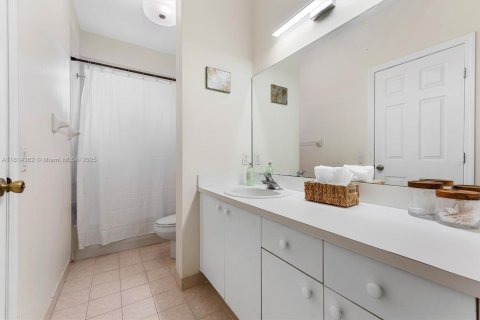 Townhouse in Pembroke Pines, Florida 3 bedrooms, 147.16 sq.m. № 1790583 - photo 22