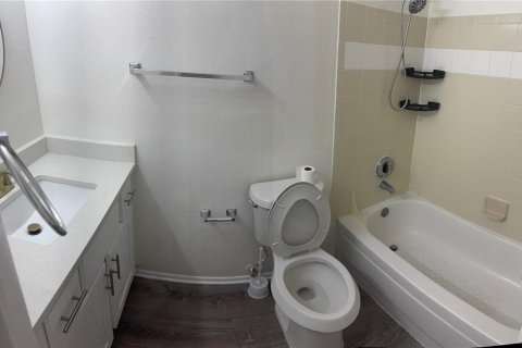 Condo in Kissimmee, Florida, 2 bedrooms  № 1751659 - photo 13