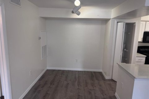 Condominio en alquiler en Kissimmee, Florida, 2 dormitorios, 87.05 m2 № 1751659 - foto 9