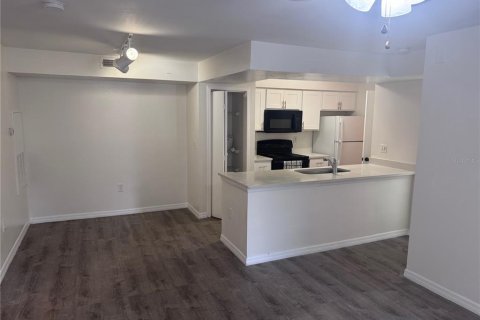 Condominio en alquiler en Kissimmee, Florida, 2 dormitorios, 87.05 m2 № 1751659 - foto 5