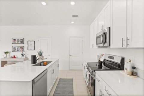 Villa ou maison à vendre à DeBary, Floride: 3 chambres, 198.35 m2 № 2291518 - photo 7
