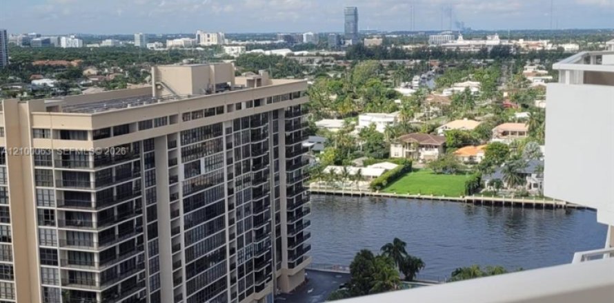 Condo à Hallandale Beach, Floride, 1 chambre  № 2401929