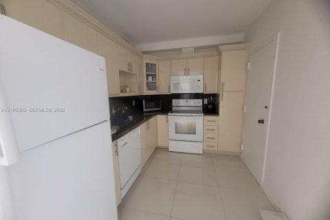 Copropriété à louer à Hallandale Beach, Floride: 1 chambre, 80.82 m2 № 2401929 - photo 9