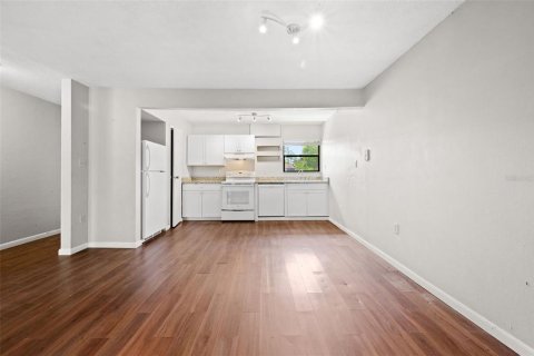 Copropriété à vendre à Gainesville, Floride: 2 chambres, 81.38 m2 № 2234347 - photo 15