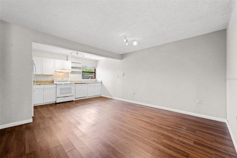 Copropriété à vendre à Gainesville, Floride: 2 chambres, 81.38 m2 № 2234347 - photo 16