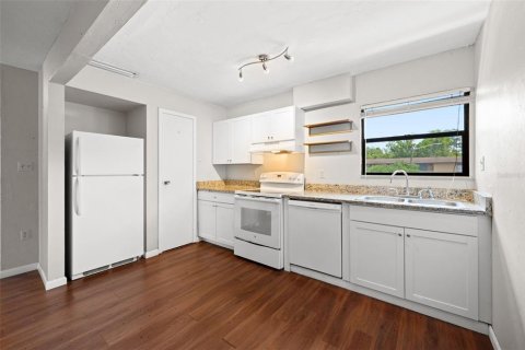 Copropriété à vendre à Gainesville, Floride: 2 chambres, 81.38 m2 № 2234347 - photo 17