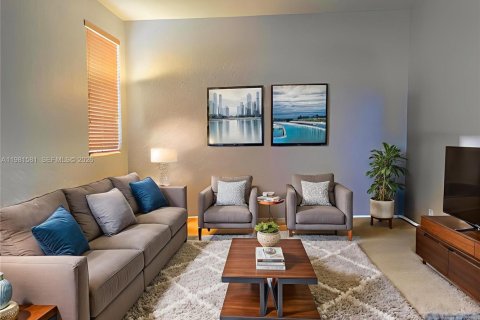 Casa en venta en Weston, Florida, 5 dormitorios, 199.18 m2 № 2047157 - foto 2