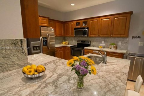 Casa en venta en Weston, Florida, 5 dormitorios, 199.18 m2 № 2047157 - foto 3