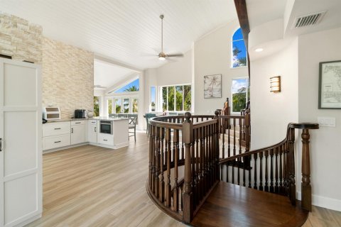 House in Tavernier, Florida 4 bedrooms, 297.66 sq.m. № 2261568 - photo 18