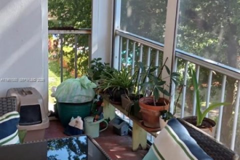 Copropriété à vendre à Plantation, Floride: 2 chambres, 115.38 m2 № 2009414 - photo 7