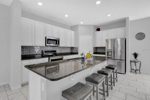 Villa ou maison à louer à Davenport, Floride: 4 chambres, 228.54 m2 № 1853866 - photo 8