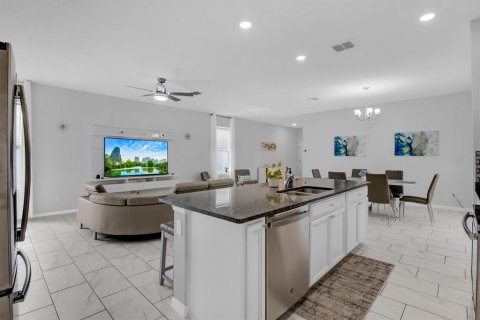 Villa ou maison à louer à Davenport, Floride: 4 chambres, 228.54 m2 № 1853866 - photo 10