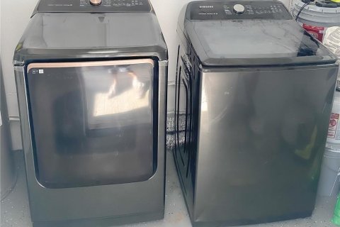 Villa ou maison à louer à Wilton Manors, Floride: 3 chambres, 130.43 m2 № 1154487 - photo 1