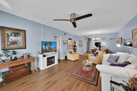 Condominio en venta en Fort Lauderdale, Florida, 2 dormitorios, 94.76 m2 № 2087368 - foto 5