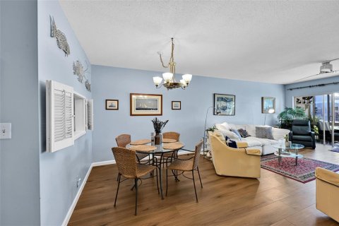 Condominio en venta en Fort Lauderdale, Florida, 2 dormitorios, 94.76 m2 № 2087368 - foto 4