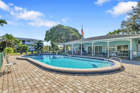 Condominio en venta en Fort Lauderdale, Florida, 2 dormitorios, 94.76 m2 № 2087368 - foto 17