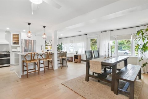 Casa en venta en Saint Petersburg, Florida, 2 dormitorios, 115.29 m2 № 1842309 - foto 3