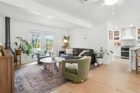 Casa en venta en Saint Petersburg, Florida, 2 dormitorios, 115.29 m2 № 1842309 - foto 5