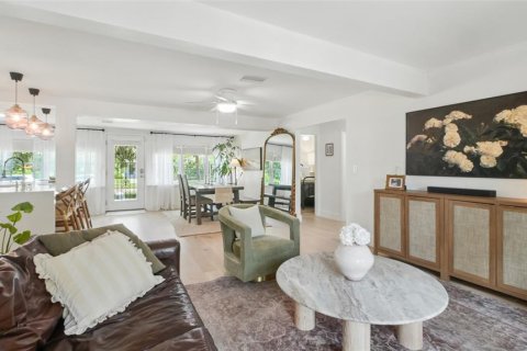 Casa en venta en Saint Petersburg, Florida, 2 dormitorios, 115.29 m2 № 1842309 - foto 4