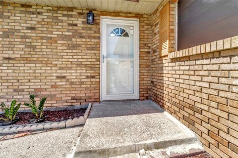House in Kissimmee, Florida 3 bedrooms, 164.99 sq.m. № 1757698 - photo 2