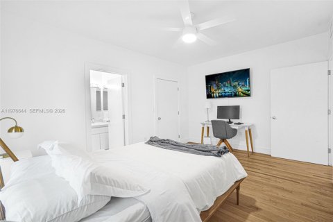 Condominio en venta en Miami Beach, Florida, 2 dormitorios, 85.47 m2 № 2040691 - foto 12