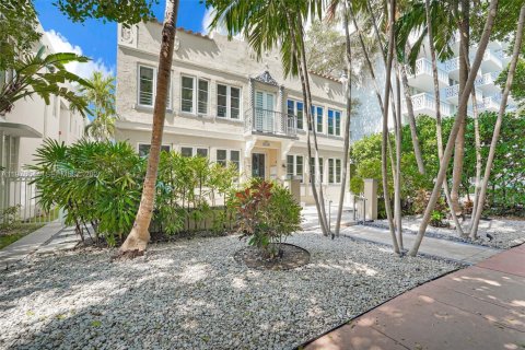 Condominio en venta en Miami Beach, Florida, 2 dormitorios, 85.47 m2 № 2040691 - foto 21