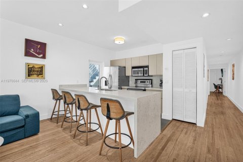 Condominio en venta en Miami Beach, Florida, 2 dormitorios, 85.47 m2 № 2040691 - foto 6