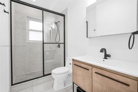 Condominio en venta en Miami Beach, Florida, 2 dormitorios, 85.47 m2 № 2040691 - foto 14