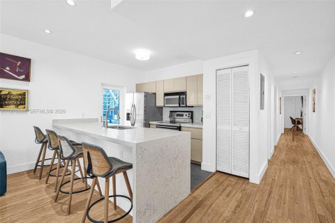 Condominio en venta en Miami Beach, Florida, 2 dormitorios, 85.47 m2 № 2040691 - foto 9
