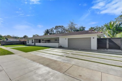 House in North Miami Beach, Florida 5 bedrooms № 2170543 - photo 23
