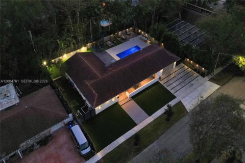 House in North Miami Beach, Florida 5 bedrooms № 2170543 - photo 11
