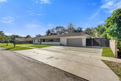 House in North Miami Beach, Florida 5 bedrooms № 2170543 - photo 21