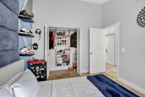 Casa en venta en Pembroke Pines, Florida, 3 dormitorios, 172.8 m2 № 2058934 - foto 29