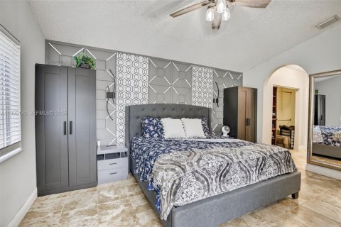 Casa en venta en Pembroke Pines, Florida, 3 dormitorios, 172.8 m2 № 2058934 - foto 20