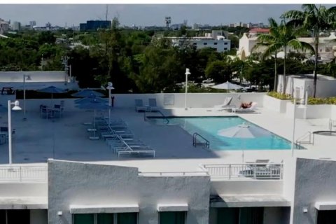 Condo in Miami, Florida, 2 bedrooms  № 2025058 - photo 26