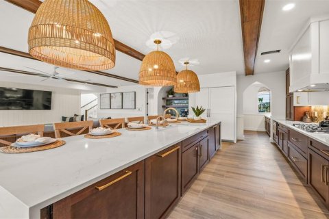 Condo in Sarasota, Florida, 5 bedrooms  № 2120701 - photo 23