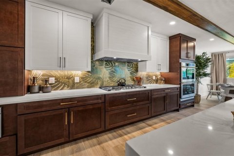 Condo in Sarasota, Florida, 5 bedrooms  № 2120701 - photo 26