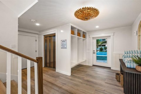 Condo in Sarasota, Florida, 5 bedrooms  № 2120701 - photo 14