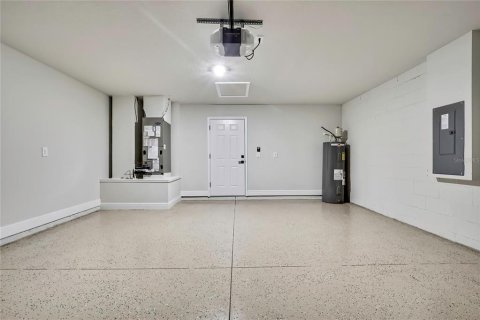 House in Citrus Springs, Florida 3 bedrooms, 124.77 sq.m. № 1813611 - photo 18