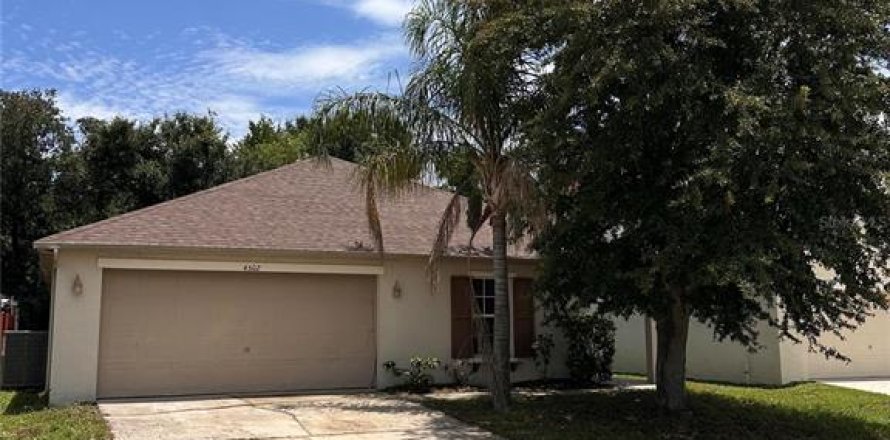 Villa ou maison à Kissimmee, Floride 4 chambres, 181.16 m2 № 2215155