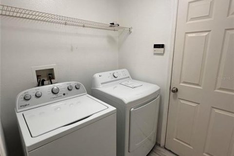 Купить виллу или дом в Киссимми, Флорида 13 комнат, 181.16м2, № 2215155 - фото 22