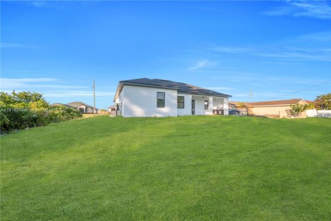 Купить виллу или дом в Лихай-Эйкерс, Флорида 3 спальни, № 1973039 - фото 20